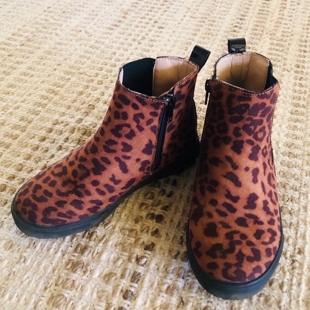 Girls Leopard Print Shoes